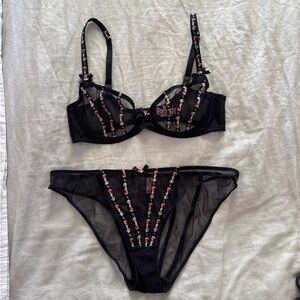 Agent Provocateur Black and Pink Lace Underwire Bra